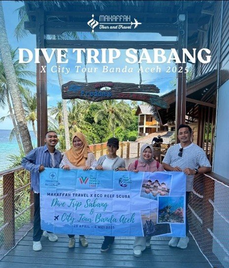 Suasana private tour dalam & luar negeri bersama teman dan keluarga.